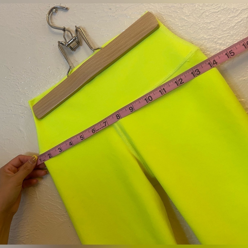 ALO Yoga Leggings - Picture 7 of 10